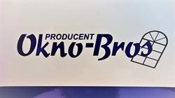 "okno-Bros", Chodzież godziny otwarcia