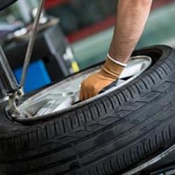 Auto-Batory. Wulkanizacja, wymiana opon, Serwis klimatyzacji, Serwis samochodowy , Pomoc drogowa, Warszawa godziny otwarcia