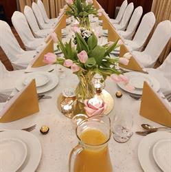 Belfer. Restauracja, Zwola godziny otwarcia