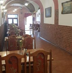 Skerco. Bar, Kamienna Góra godziny otwarcia