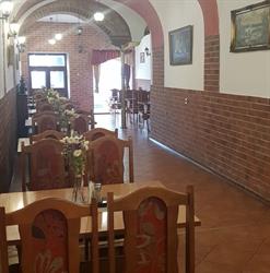 Skerco. Bar, Kamienna Góra godziny otwarcia