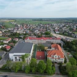 Szkoła Podstawowa, Golina godziny otwarcia