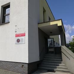 Biblioteka Publiczna Gminna, Nędza godziny otwarcia