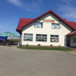 Zajazd Sinmar, Maniowy godziny otwarcia