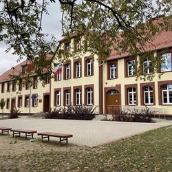 Szkoła Podstawowa im. A. Sofki, Biała godziny otwarcia