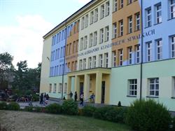 Szkoła Podstawowa nr 6 im. A. Kujałowicz, Suwałki godziny otwarcia