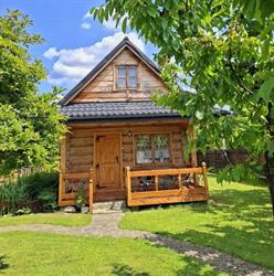 Noclegi "Gazdówka u Janusza" Polańczyk - Domki Apartamenty Pokoje 200 m od jeziora, godziny otwarcia