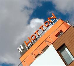 Hotton. Hotel, Gdynia godziny otwarcia