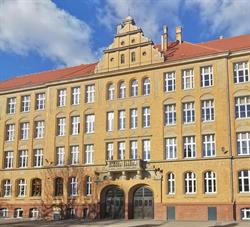 Szkoła Podstawowa nr 26 im. Ryszarda Berwińskiego w Zespole Szkół i Placówek Oświatowych, Poznań godziny otwarcia