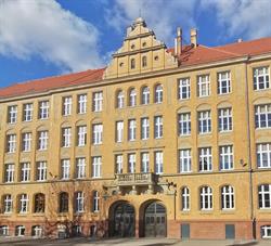 Szkoła Podstawowa nr 26 im. Ryszarda Berwińskiego w Zespole Szkół i Placówek Oświatowych, Poznań godziny otwarcia