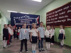 Publiczna Szkoła Podstawowa w Zespole Szkół, Sienno godziny otwarcia