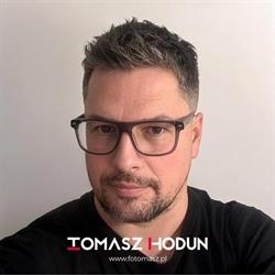 fotograf FOTOMASZ Tomasz Hodun studio fotografii kreatywnej, Białystok godziny otwarcia
