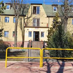 Szkoła Podstawowa W Chabielicach, Szczerców godziny otwarcia
