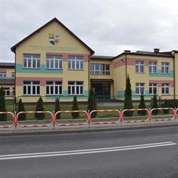 Zespół Szkół, Sławatycze godziny otwarcia