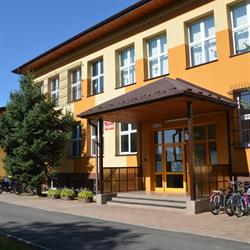 Zespoł Szkół W Radłowie, Radłów godziny otwarcia