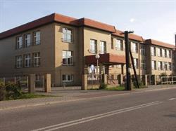 Szkoła Podstawowa W Zespole, Nędza godziny otwarcia