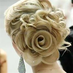 Iwona Zgliczyńska Usługi Fryzjerskie Salon GLAMOUR, Gdynia godziny otwarcia