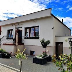 PIZZERIA BAR PODZAMCZE MAGDALENA SOŁEK, Jawor godziny otwarcia
