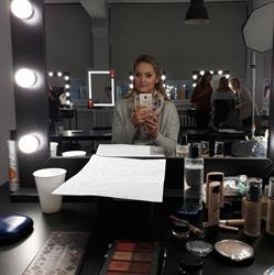 KT STUDIO KAMILA TANDECKA, Tuchomie godziny otwarcia