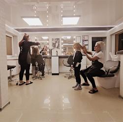 STUDIO FRYZUR MAJKA, Ząbki godziny otwarcia