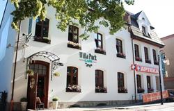 "Willa Puck Cafe", godziny otwarcia