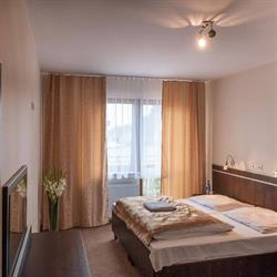 HOTEL E7, Radom godziny otwarcia