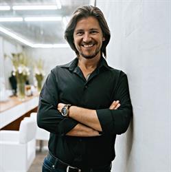 Tomasz Szymański Hair Stylist, Warszawa godziny otwarcia