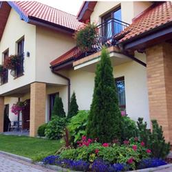 Villa Aura, Rowy godziny otwarcia