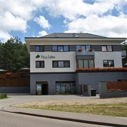 Villa Leśna, Mosty godziny otwarcia