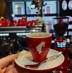 Little Egoist Coffee Kawa Śniadania Ciasta, Toruń godziny otwarcia