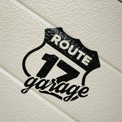 Route 17, Barak godziny otwarcia