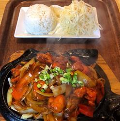 Chinol-bar orientalny, Kobyłka godziny otwarcia