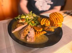 Restauracja Cafe Cela Rzeszów, godziny otwarcia