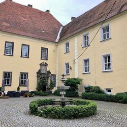 Pałac Lasów, hotel i noclegi pracownicze, Pieńsk godziny otwarcia