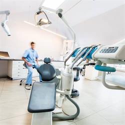Stomatologia Ortodoncja. Monika Kucharska, Jakub Szlagor., Kalwaria Zebrzydowska godziny otwarcia