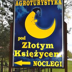 Agroturystyka Pod Złotym Księżycem, Kamień godziny otwarcia