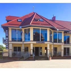 Dom Werona, Karwia godziny otwarcia