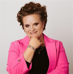 AVON Czechowice Agnieszka Musiał Perfumy Balsamy Szminki Zestawy podarunkowe, Czechowice-Dziedzice godziny otwarcia