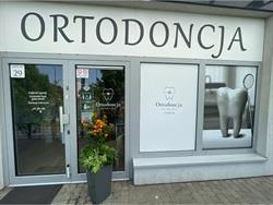 Ortodoncja, Śrem godziny otwarcia