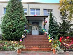 Szkoła Podstawowa w Plemiętach, Gruta godziny otwarcia