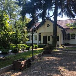 Dworek Wronowice - przyjecia w ogrodzie, godziny otwarcia