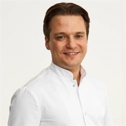Przeszczep włosów FUE Warszawa - Dr Piotr Turkowski, godziny otwarcia