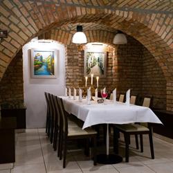 Restauracja Wyjątkowa Winiarnia WeWe, Września godziny otwarcia