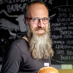 Skrzydlaty Byk, Gliwice godziny otwarcia