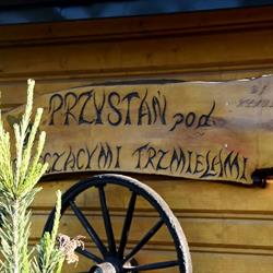 Agroturystyka pod Brzęczącymi Trzmielami, Kombornia godziny otwarcia