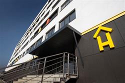 Apart Hostel Poznań, godziny otwarcia