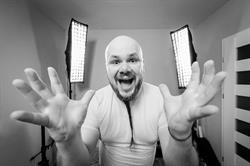 Fotograf Rafał Kowalski, Banino godziny otwarcia