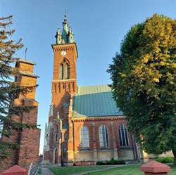 Kościół Rzymskokatolicki, Sanktuarium Matki Bożej Królowej Świata - Opiekunki Ludzkich Dróg, Sokołów Małopolski godziny otwarcia