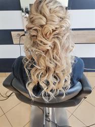 Salon Fryzjerski Hair Beauty, Koniecpol godziny otwarcia