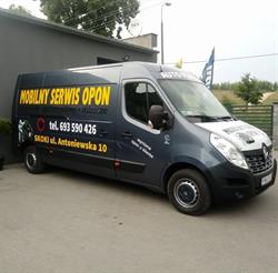Auto Plutek, Skoki godziny otwarcia